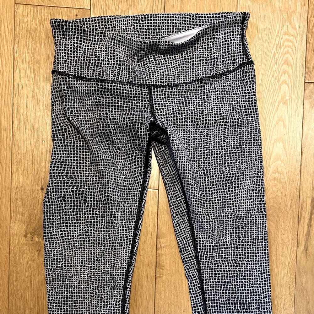 Lululemon low rise wunder under leggings